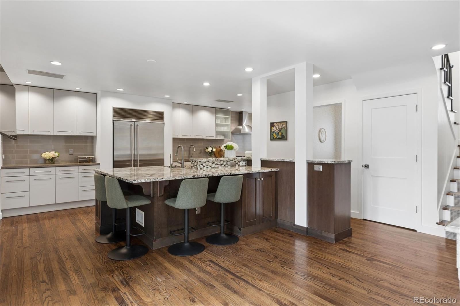 MLS Image #13 for 301 s vine street,denver, Colorado