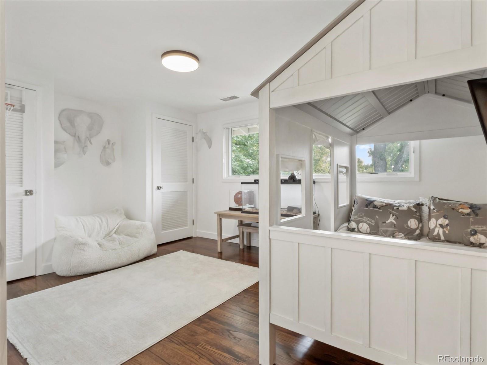 MLS Image #31 for 301 s vine street,denver, Colorado
