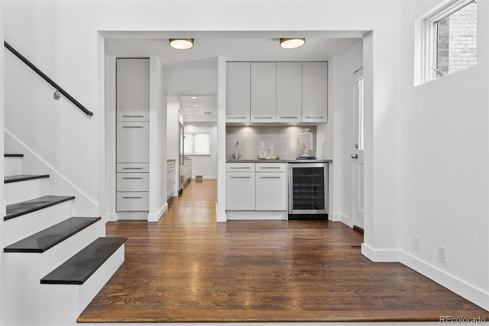 MLS Image #8 for 301 s vine street,denver, Colorado