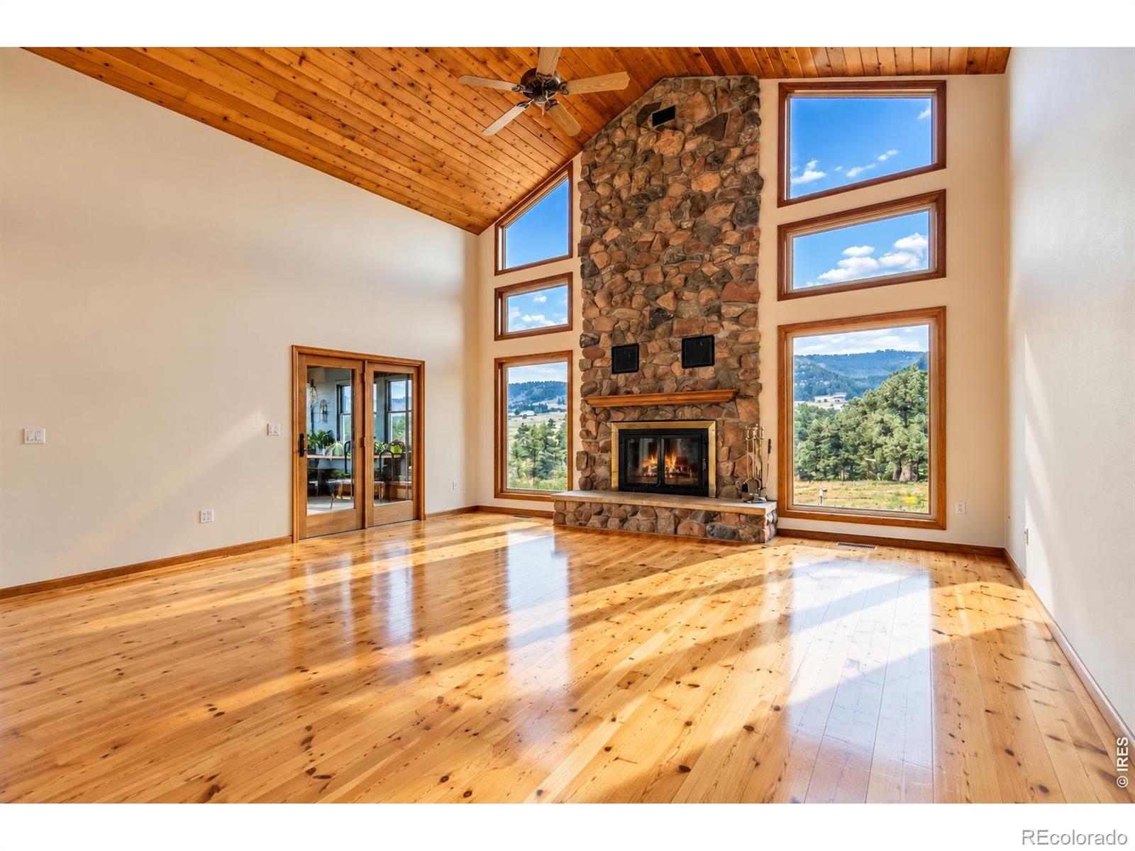 MLS Image #9 for 1231  mount simon drive,livermore, Colorado