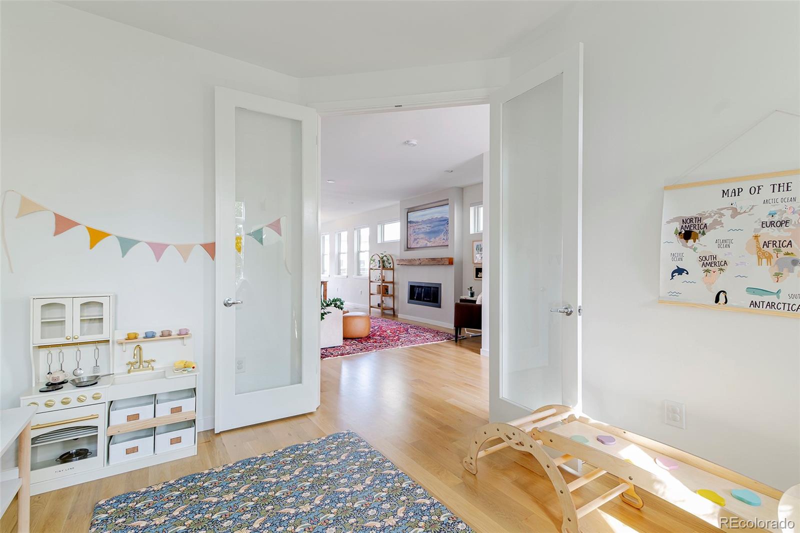 MLS Image #19 for 3955 n utica street,denver, Colorado