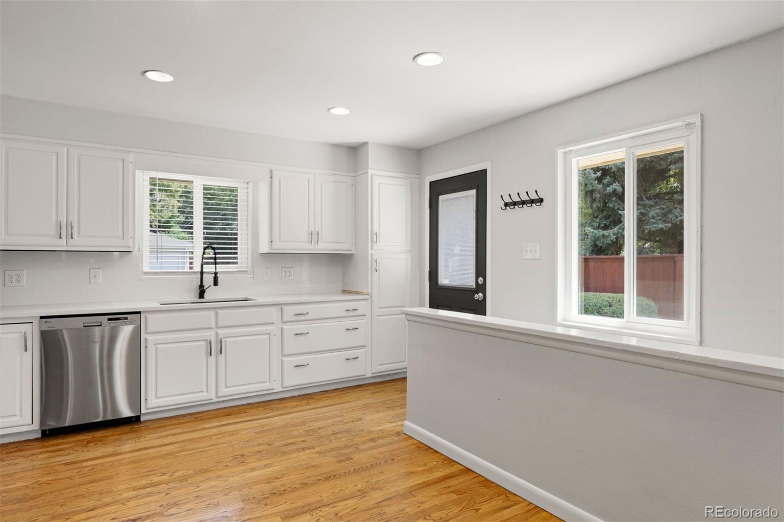 MLS Image #21 for 3395 s race street,englewood, Colorado