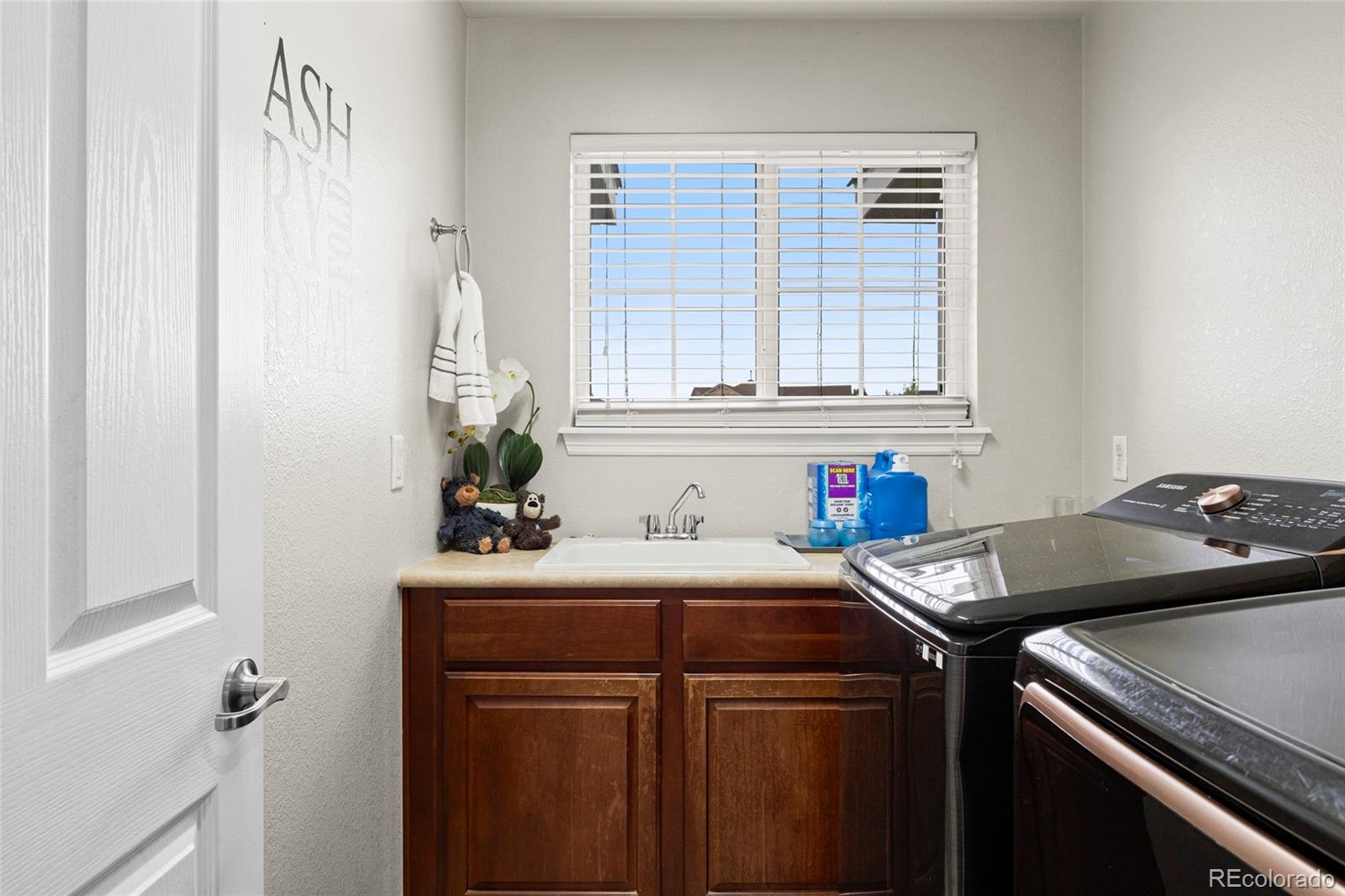MLS Image #33 for 25942 e orchard drive,aurora, Colorado