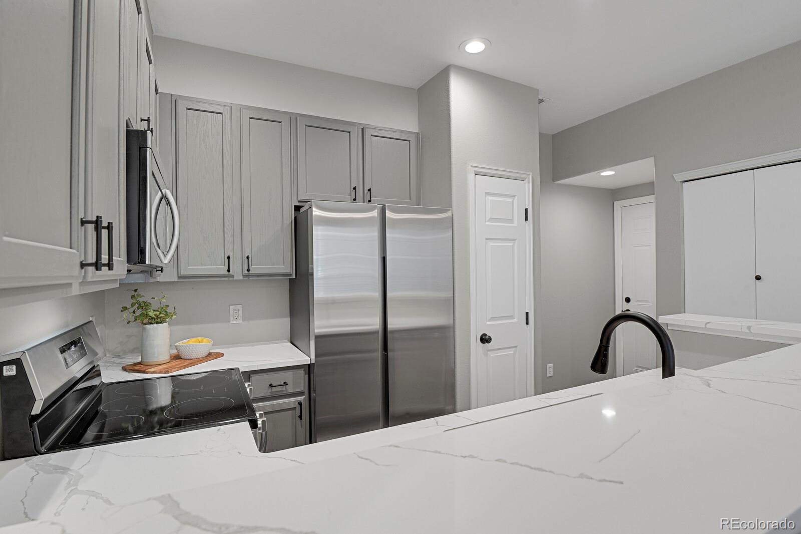 MLS Image #12 for 9445  carlyle park place,highlands ranch, Colorado