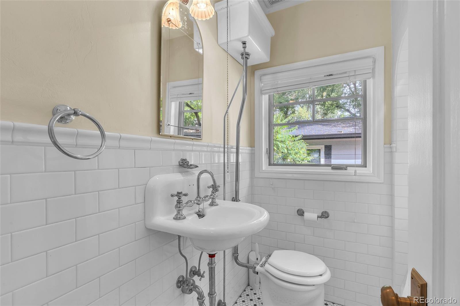 MLS Image #14 for 2845 s ogden street,englewood, Colorado