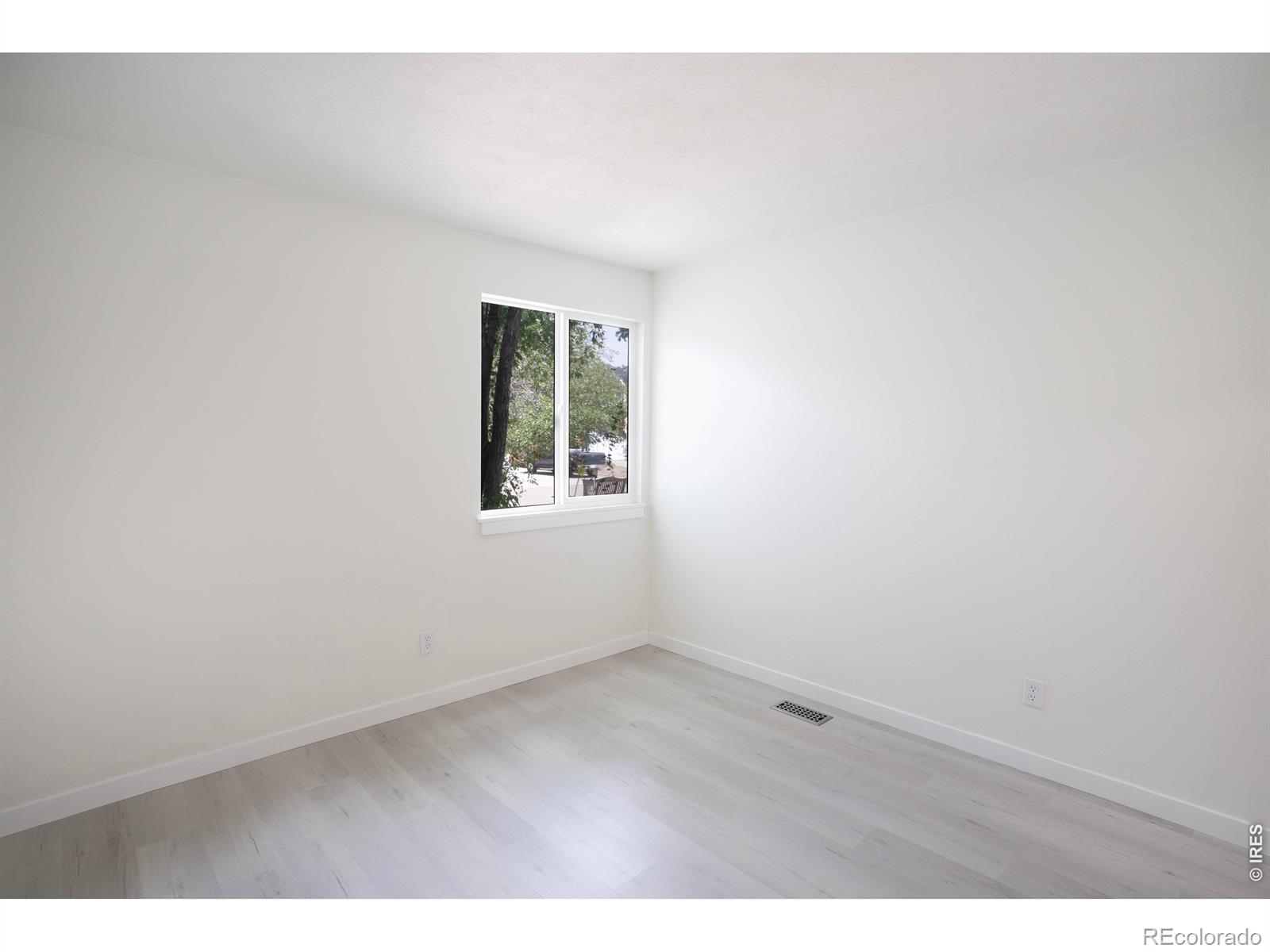 MLS Image #10 for 1009  townley circle,longmont, Colorado