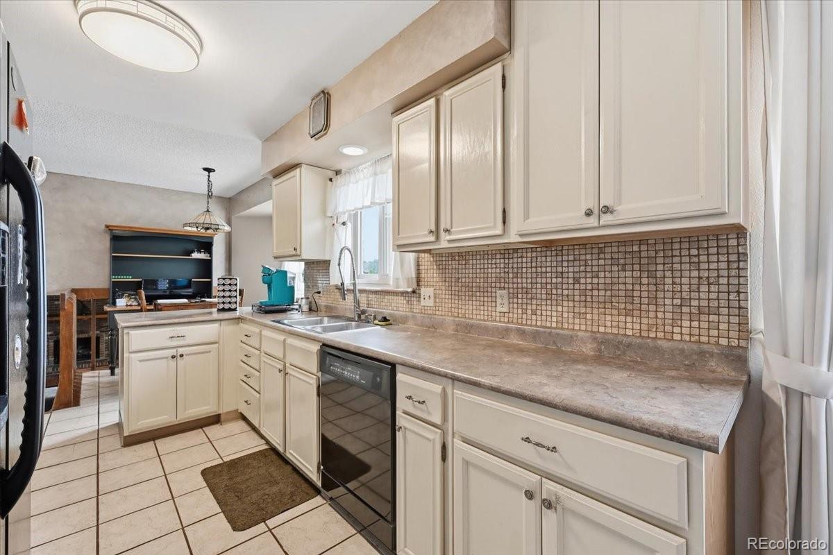 MLS Image #13 for 4700 e 128th place,thornton, Colorado