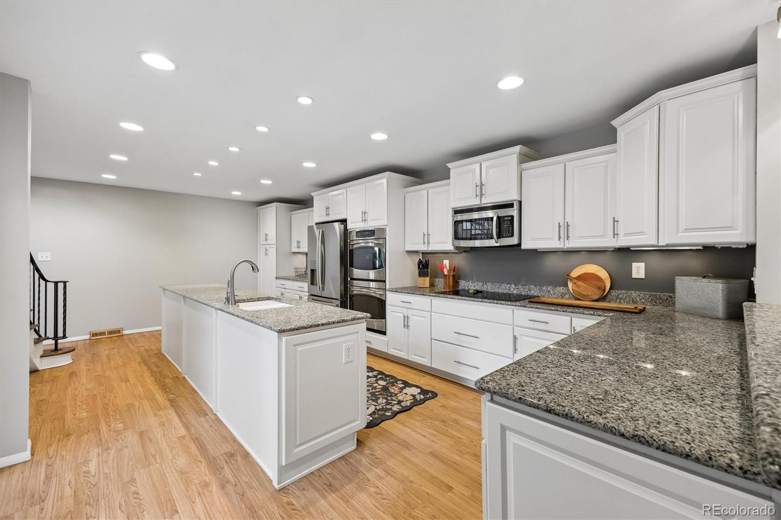 MLS Image #11 for 3350 s oneida way ,denver, Colorado