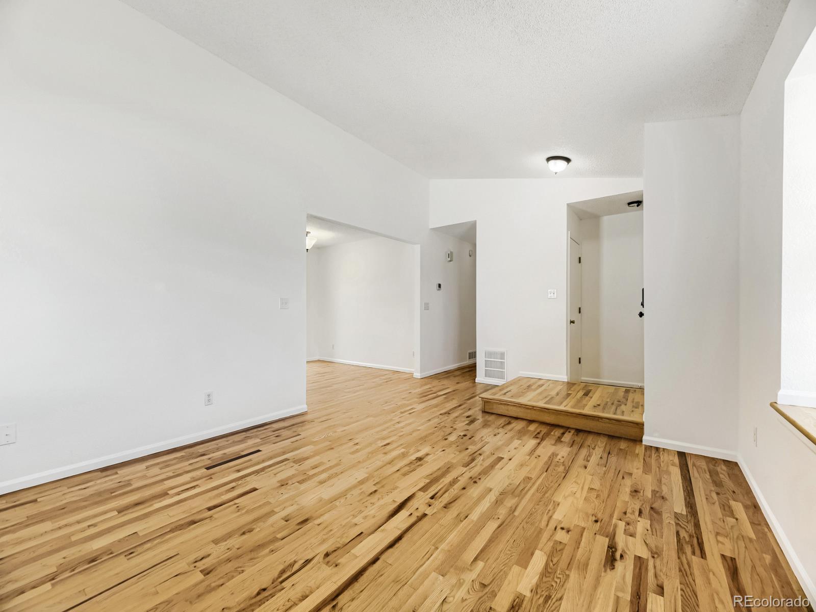 MLS Image #3 for 9038  woodland drive,highlands ranch, Colorado