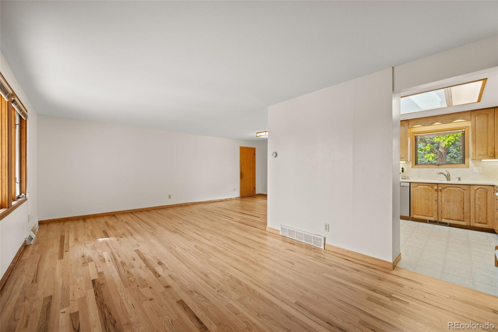 MLS Image #5 for 1355 s hoyt street,lakewood, Colorado