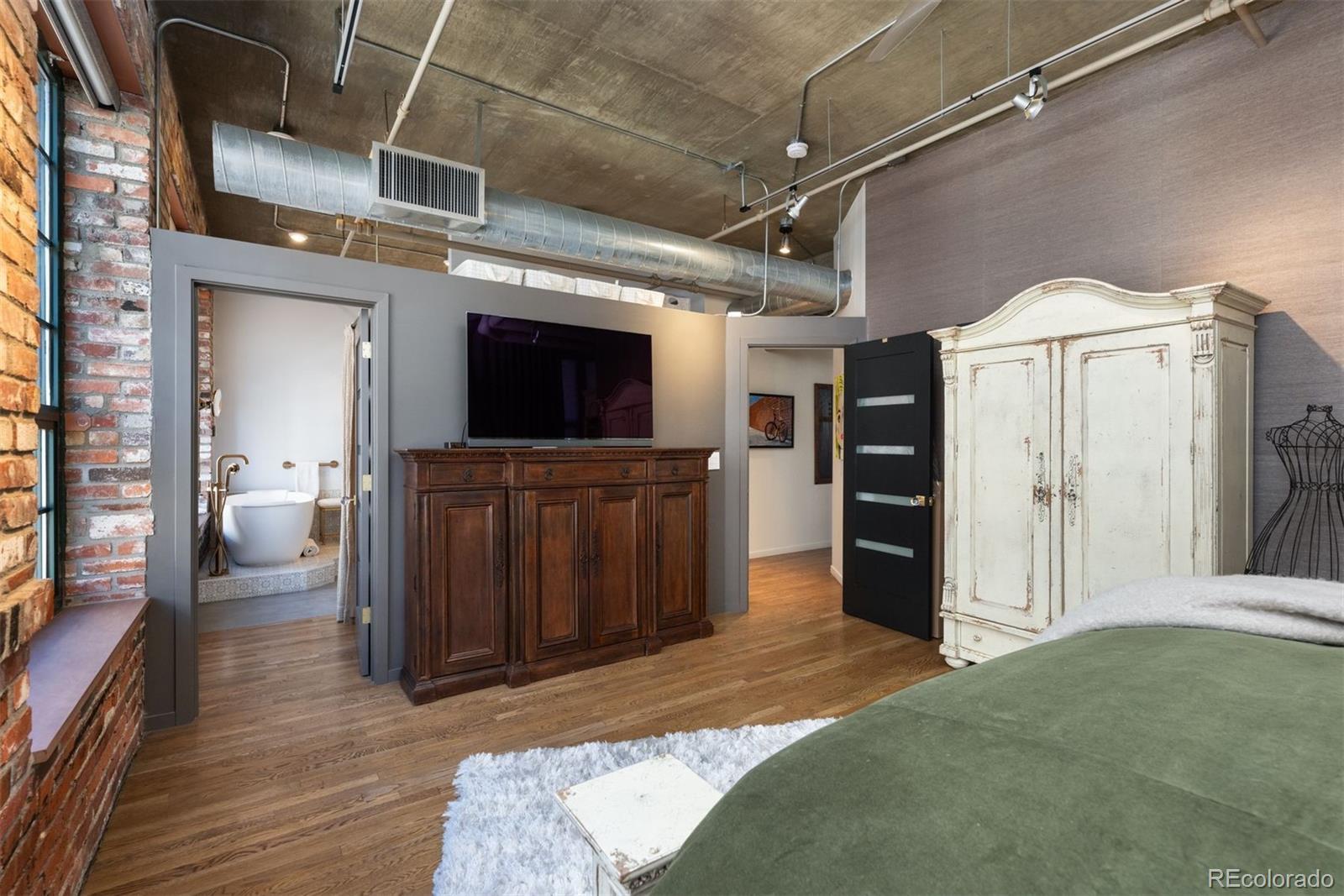MLS Image #22 for 1801  wynkoop street,denver, Colorado