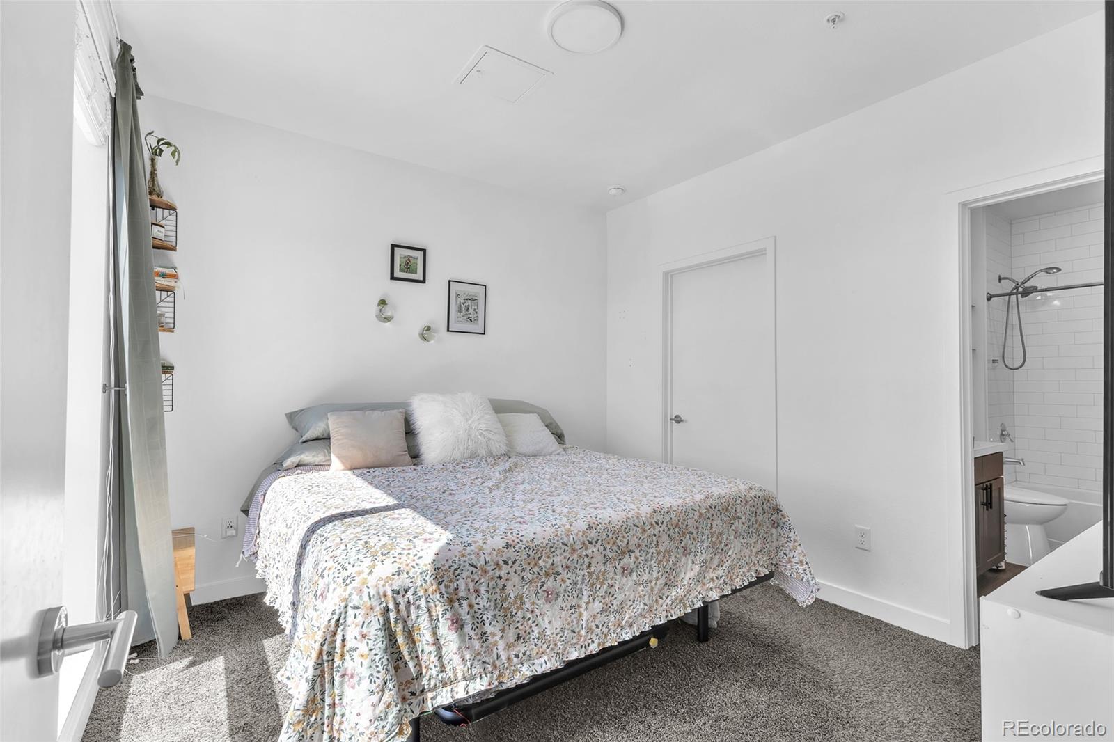 MLS Image #13 for 8475 e 36th avenue,denver, Colorado