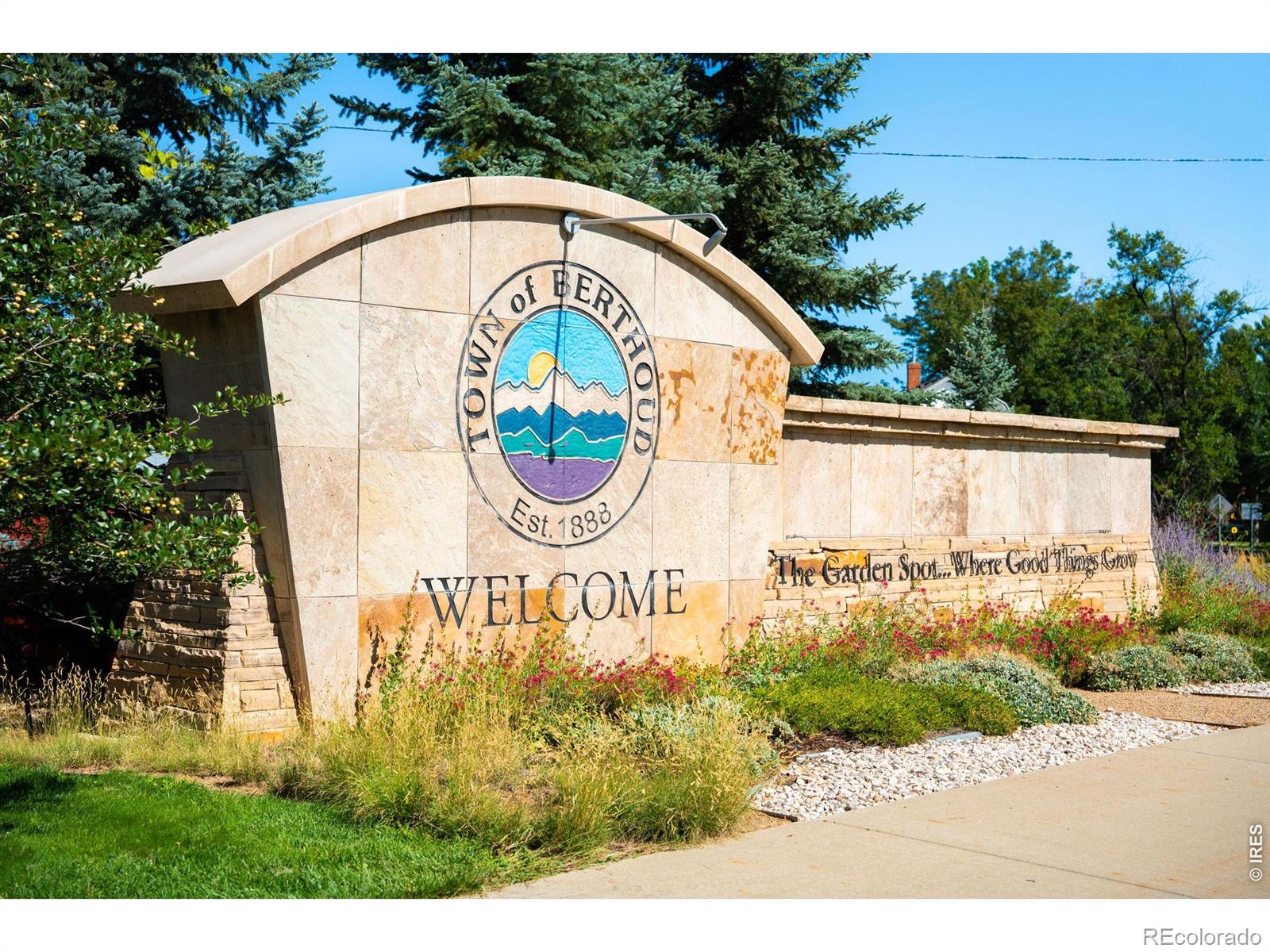 MLS Image #47 for 353  mount rainier street,berthoud, Colorado