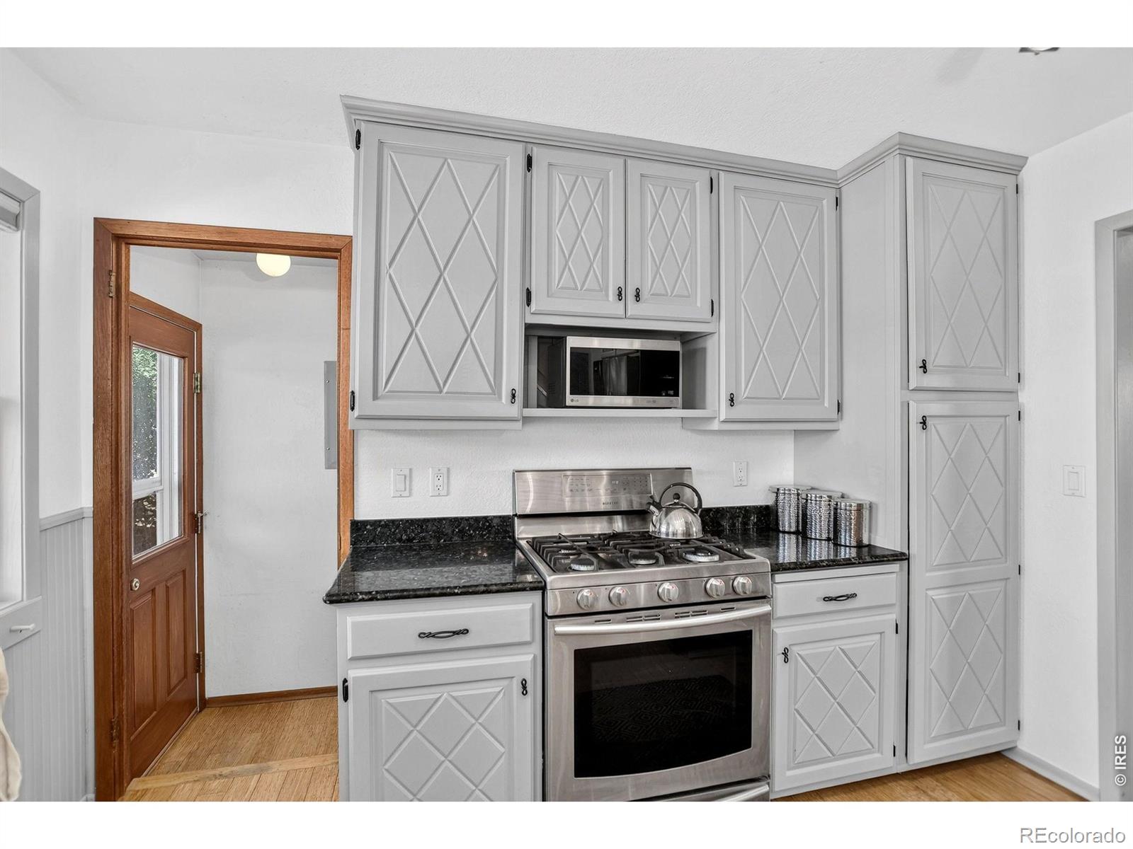 MLS Image #10 for 409  bothun road,berthoud, Colorado