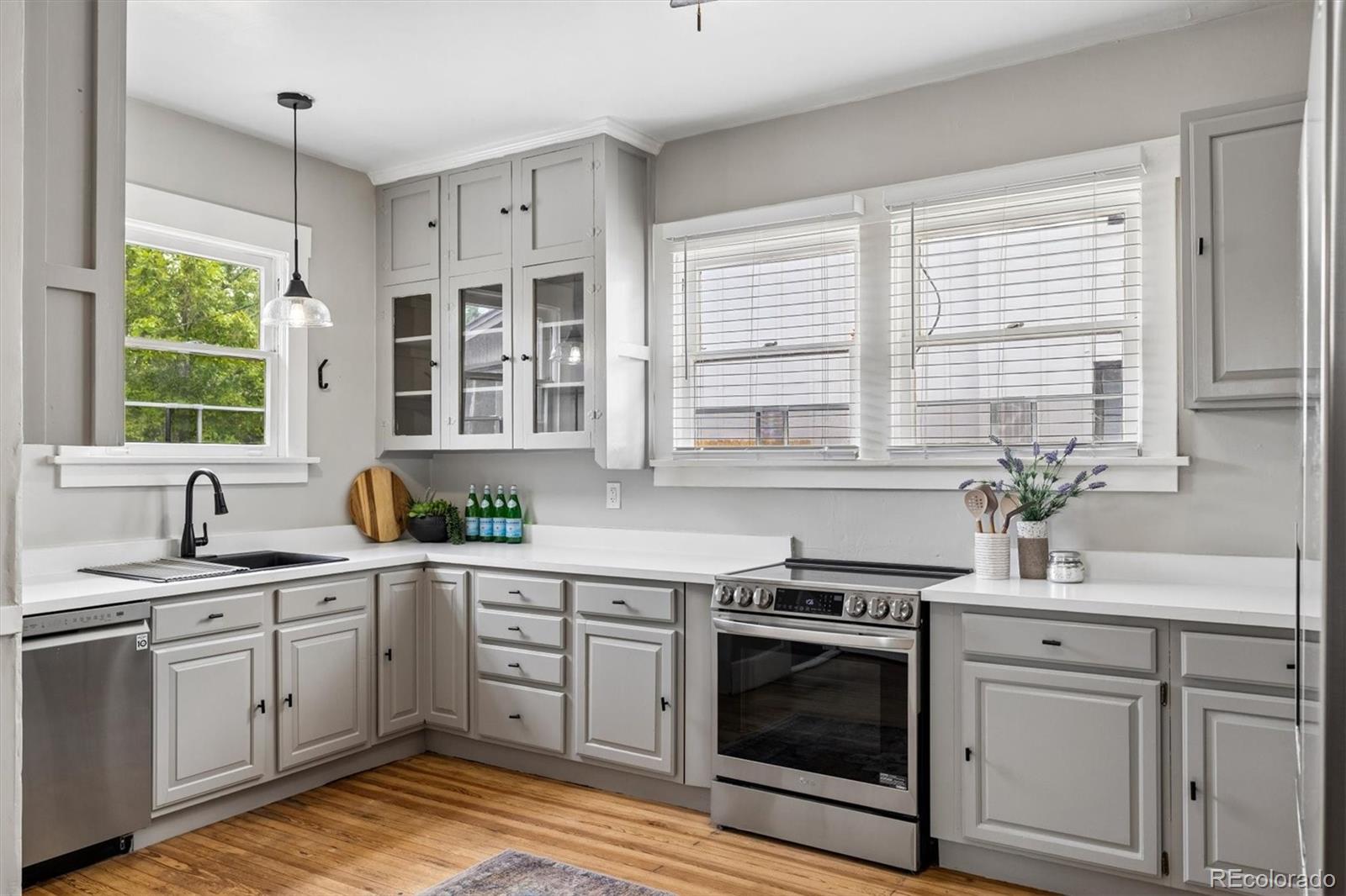 MLS Image #3 for 2984 s delaware street,englewood, Colorado