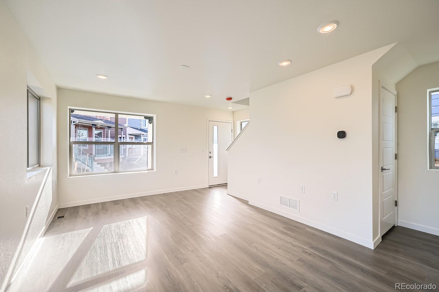 MLS Image #15 for 10291 e 62nd place,denver, Colorado