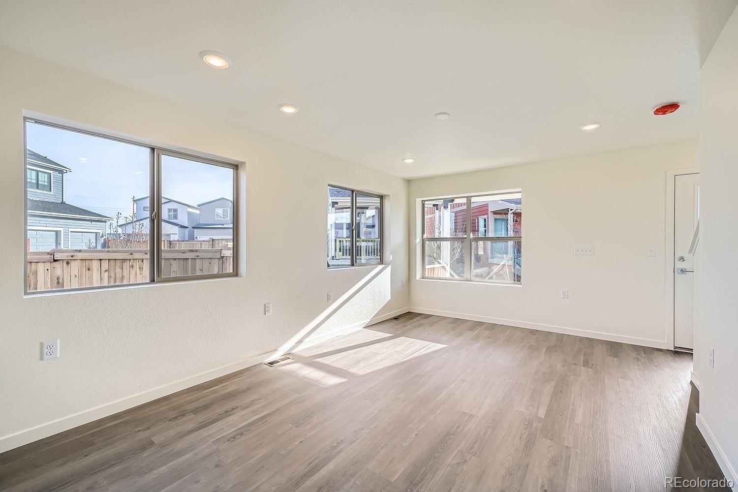 MLS Image #16 for 10291 e 62nd place,denver, Colorado