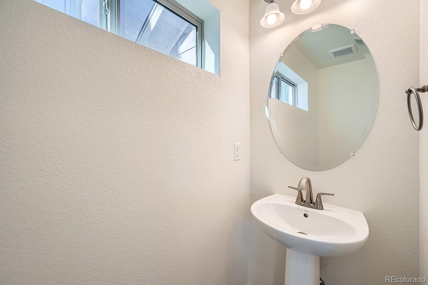 MLS Image #25 for 10291 e 62nd place,denver, Colorado