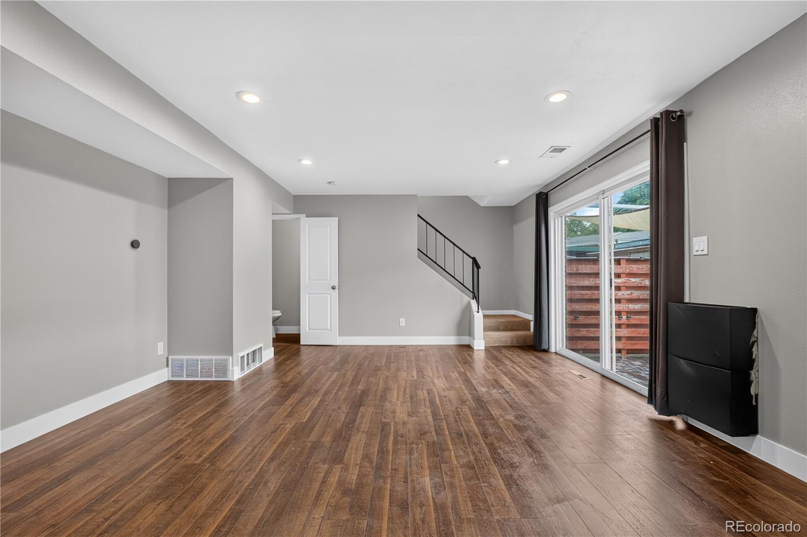 MLS Image #12 for 9070 e lehigh avenue,denver, Colorado
