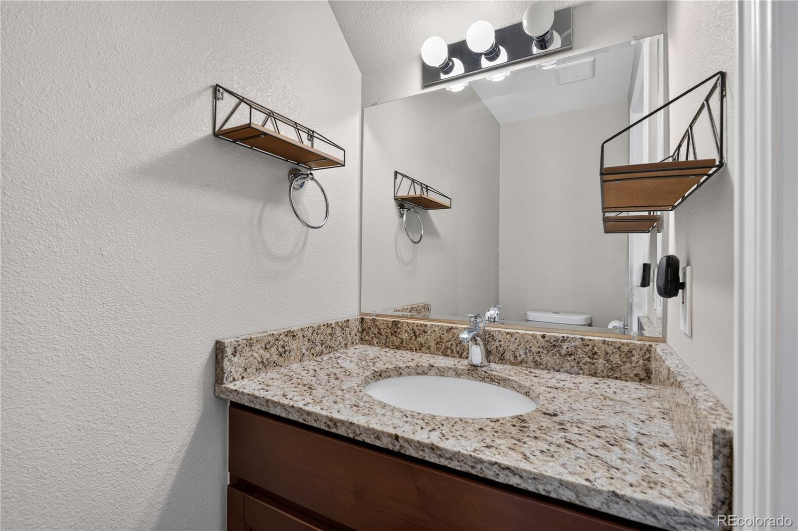 MLS Image #13 for 9070 e lehigh avenue,denver, Colorado