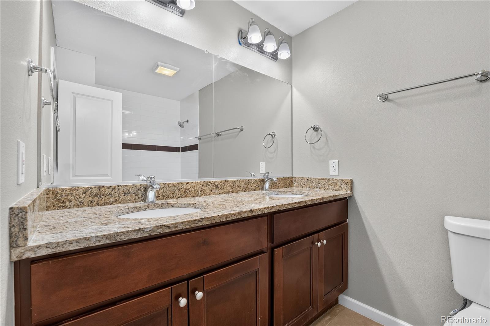 MLS Image #17 for 9070 e lehigh avenue,denver, Colorado