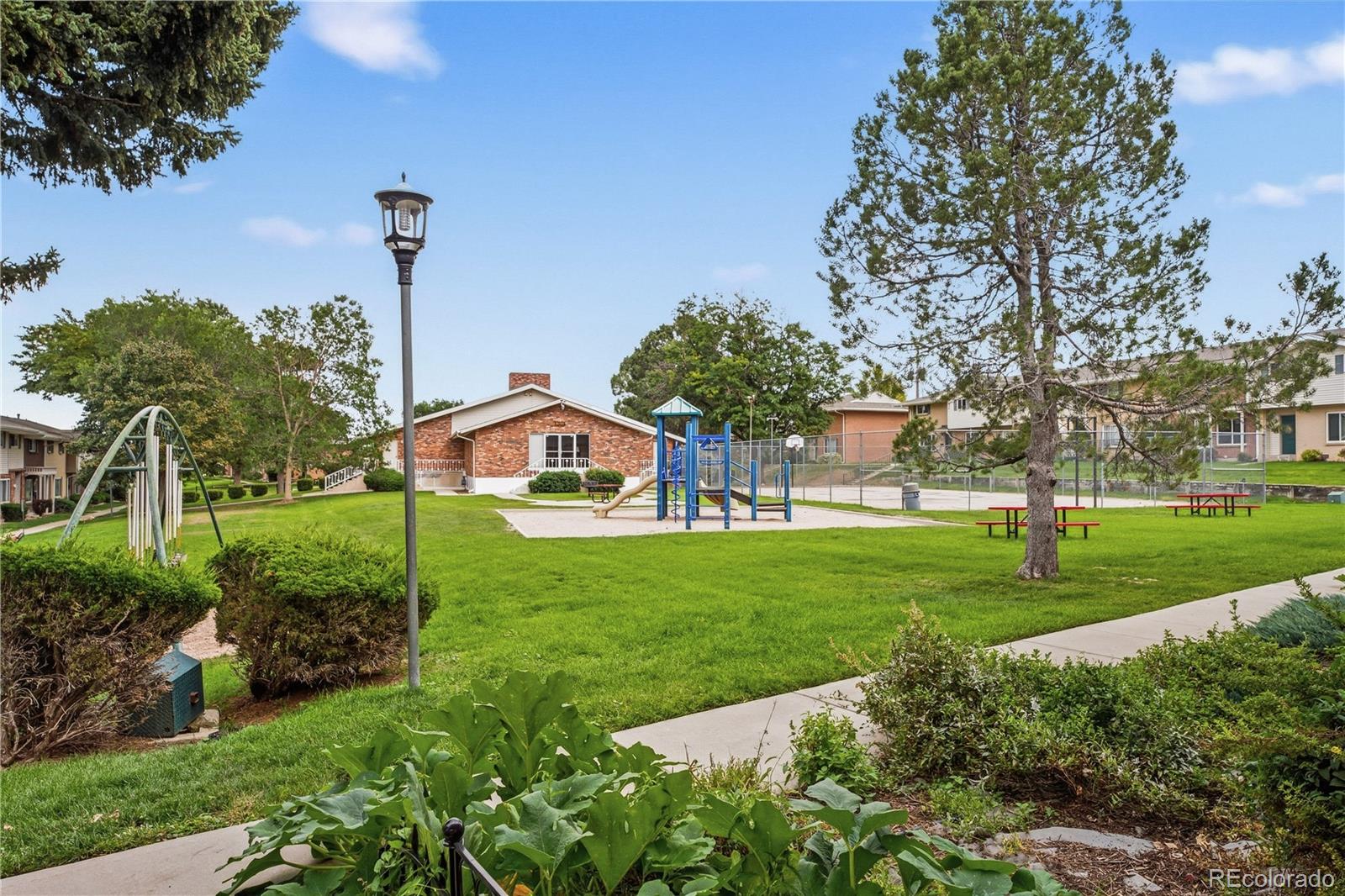 MLS Image #24 for 9070 e lehigh avenue,denver, Colorado