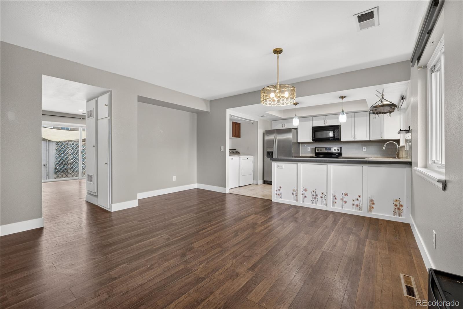MLS Image #3 for 9070 e lehigh avenue,denver, Colorado