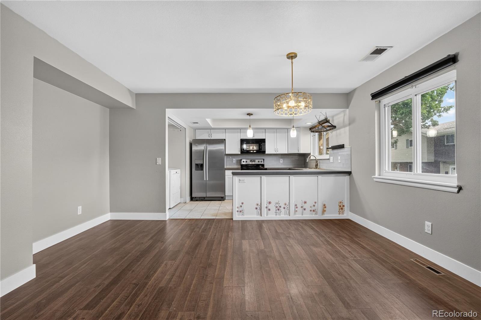 MLS Image #5 for 9070 e lehigh avenue,denver, Colorado