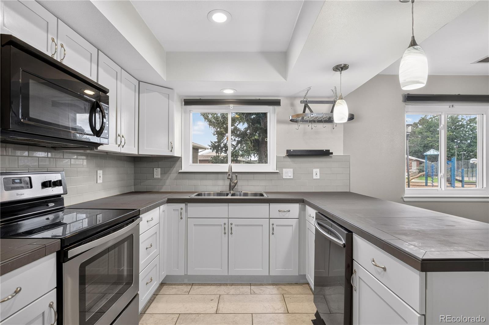 MLS Image #8 for 9070 e lehigh avenue,denver, Colorado