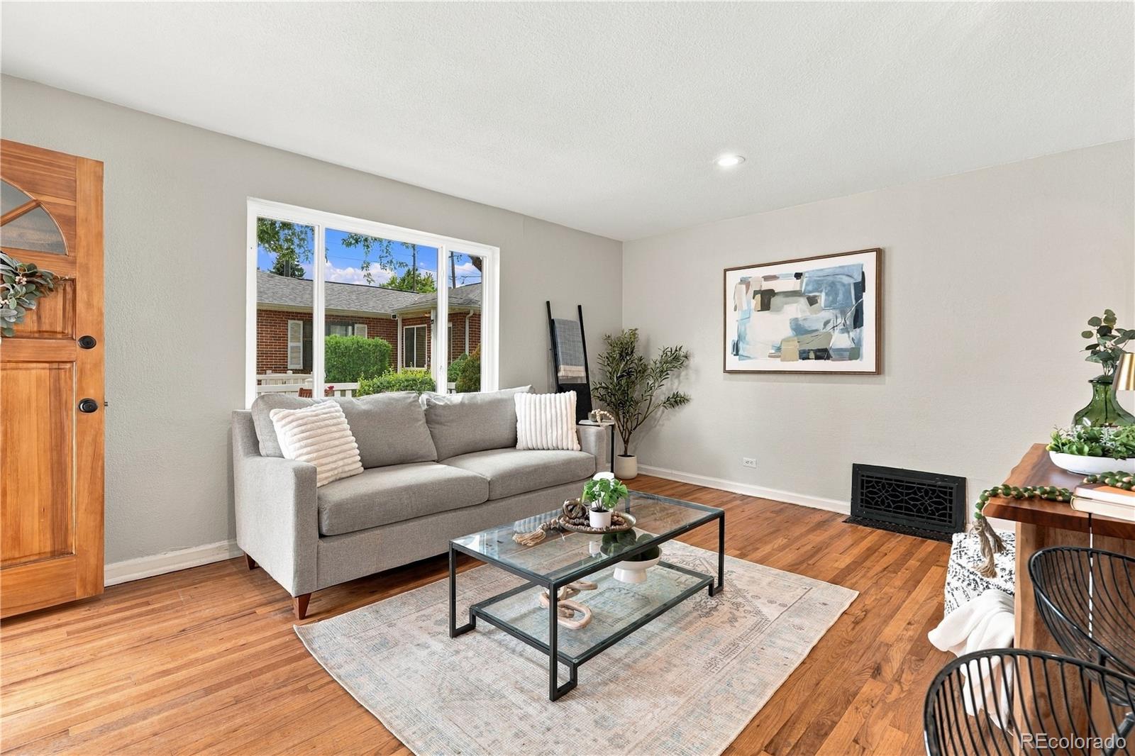 MLS Image #4 for 1323  ivy street ,denver, Colorado