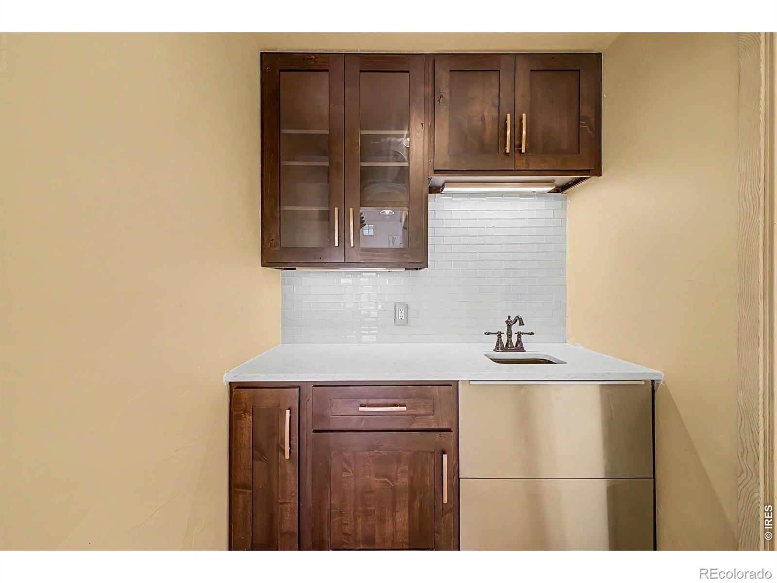 MLS Image #14 for 935  castle ridge road,golden, Colorado