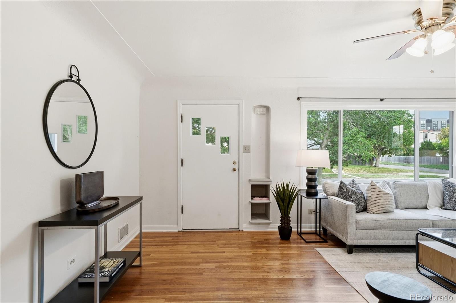 MLS Image #3 for 2285 s williams street,denver, Colorado