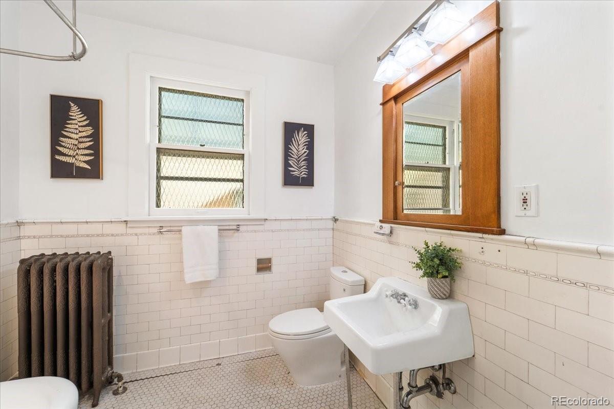 MLS Image #16 for 674  steele street,denver, Colorado