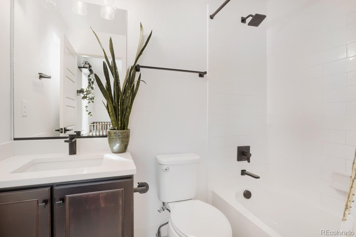 MLS Image #12 for 2038 s holly street,denver, Colorado