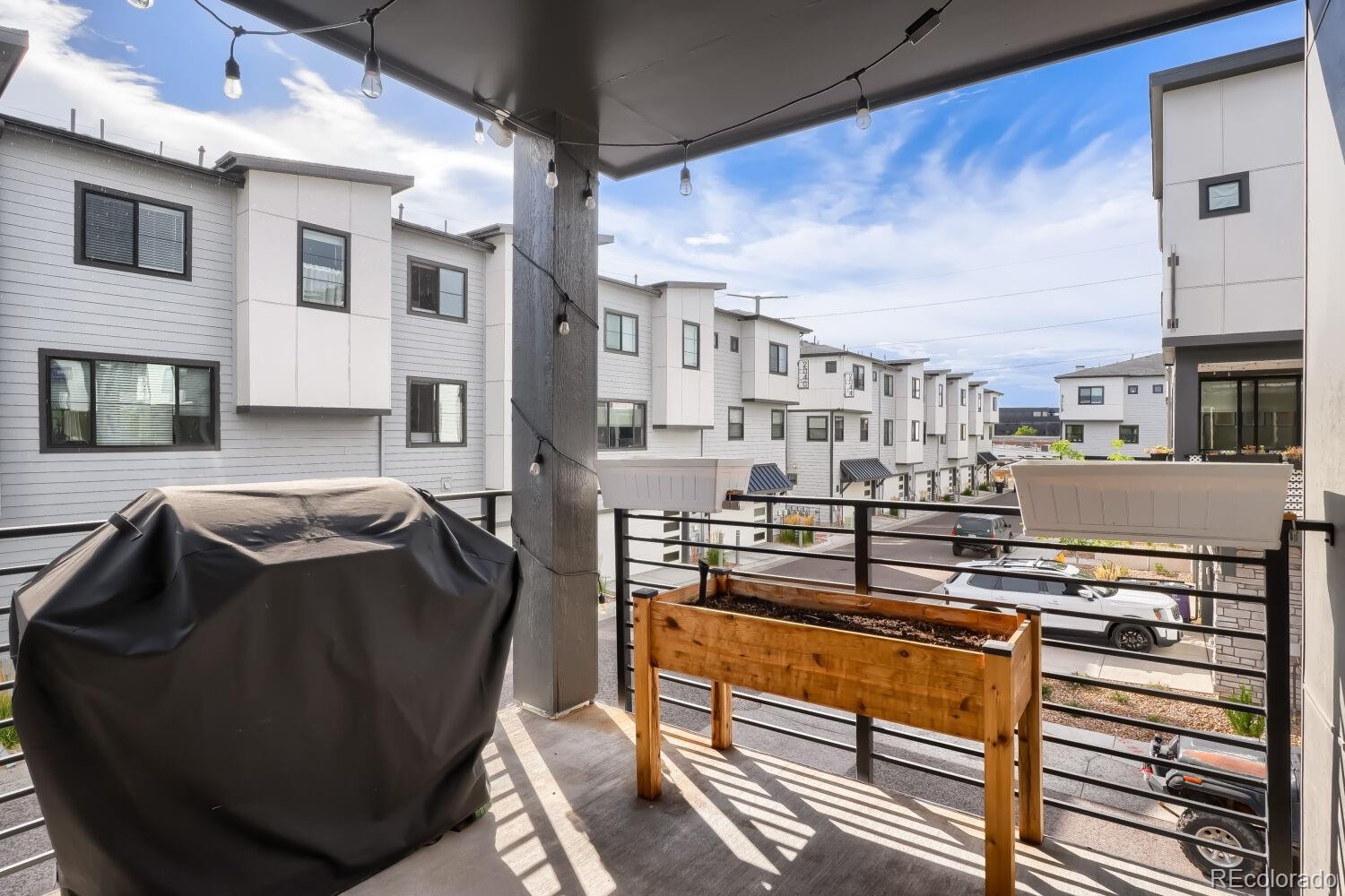 MLS Image #13 for 2038 s holly street,denver, Colorado