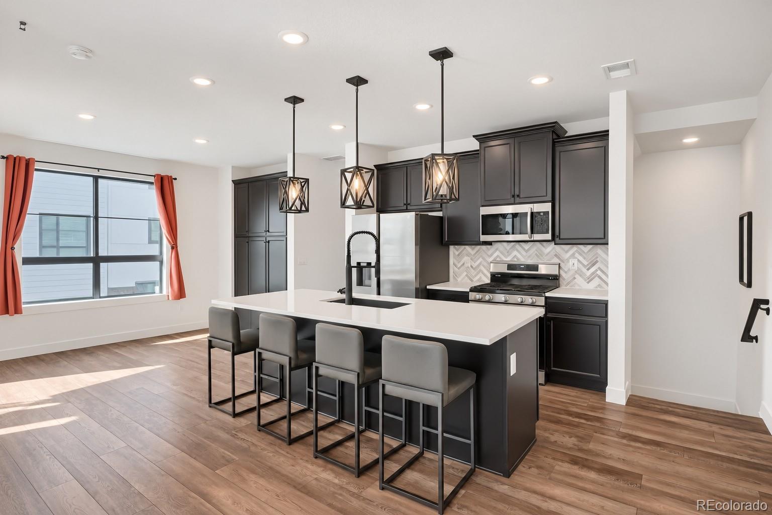 MLS Image #4 for 2038 s holly street,denver, Colorado
