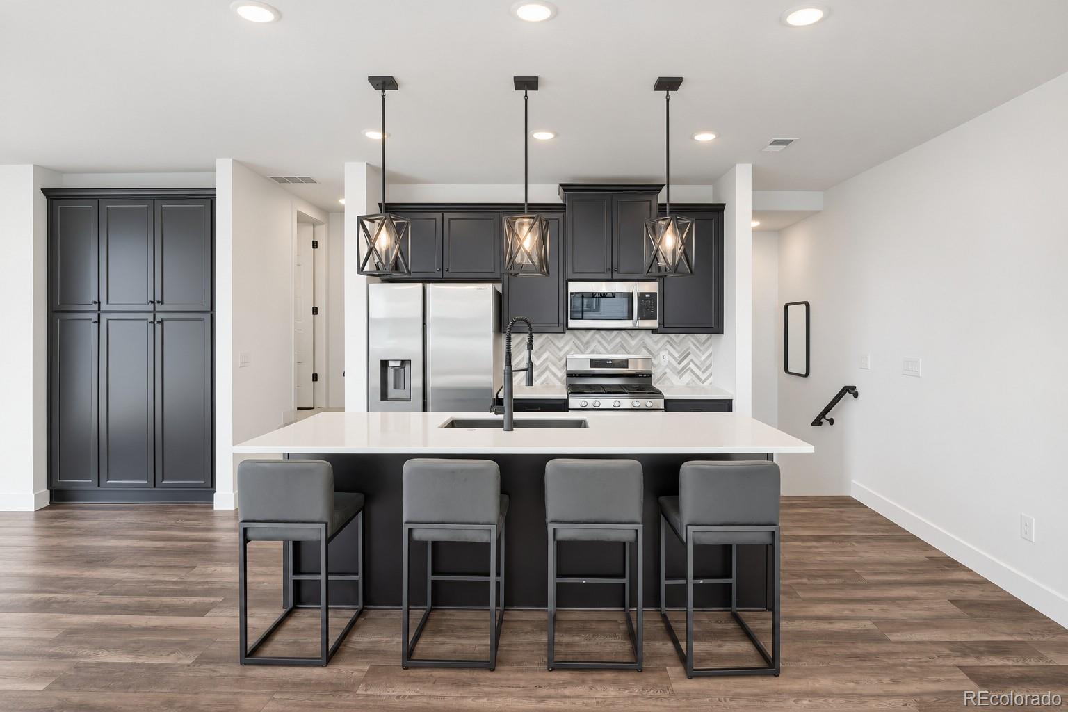 MLS Image #5 for 2038 s holly street,denver, Colorado