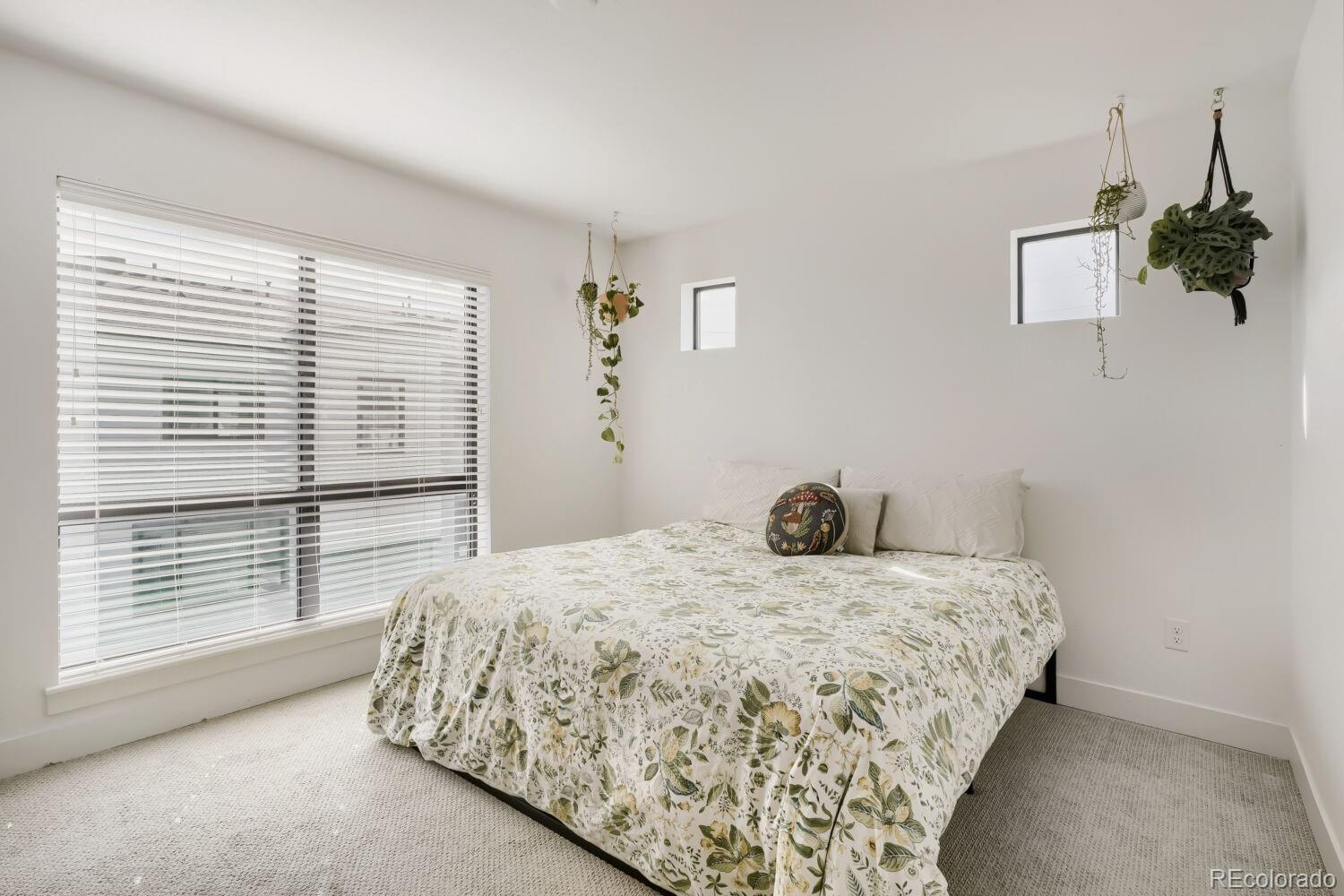 MLS Image #8 for 2038 s holly street,denver, Colorado