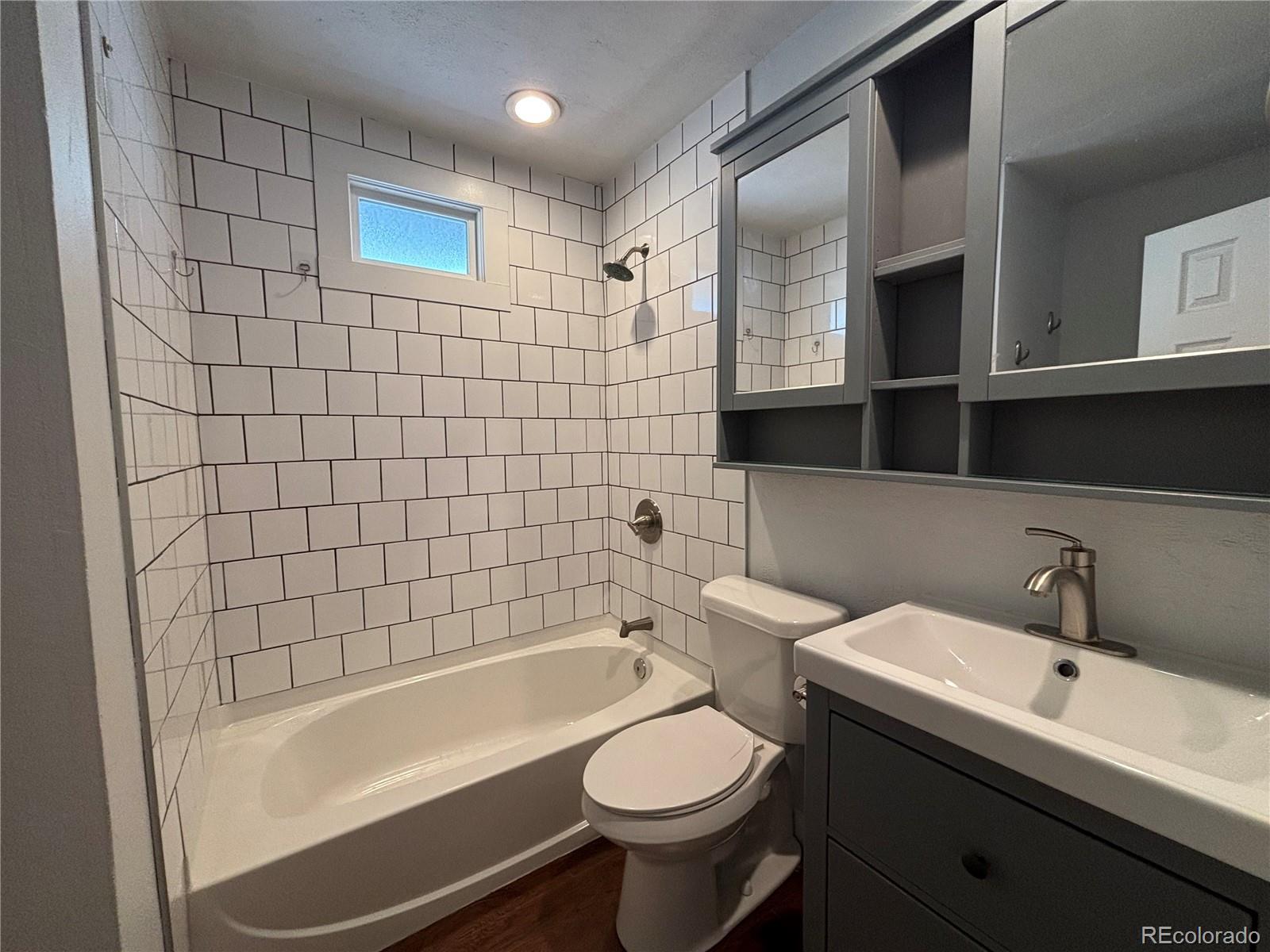 MLS Image #10 for 680  bronco road,denver, Colorado