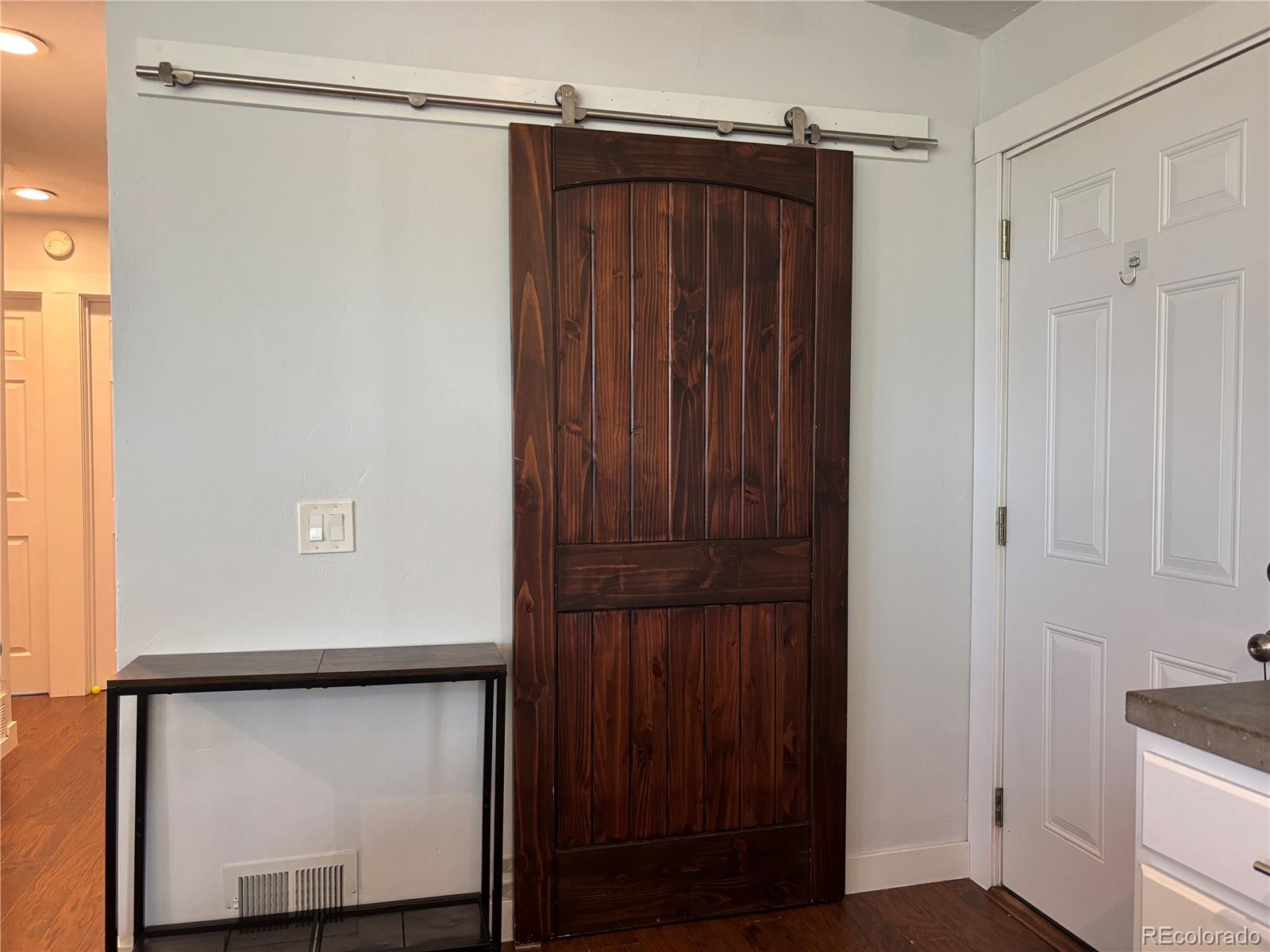 MLS Image #9 for 680  bronco road,denver, Colorado