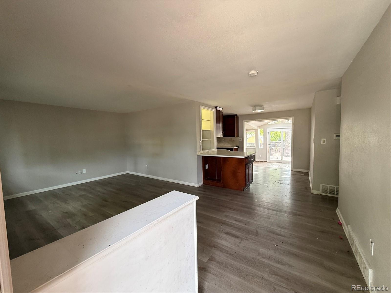 MLS Image #10 for 562 w easter avenue,littleton, Colorado