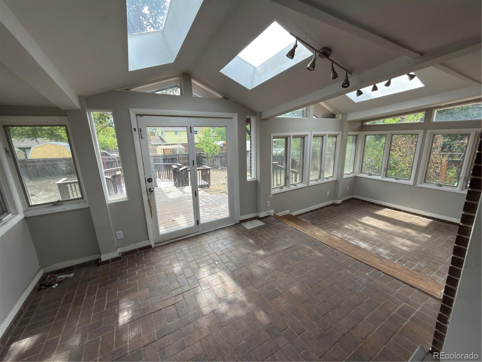 MLS Image #11 for 562 w easter avenue,littleton, Colorado