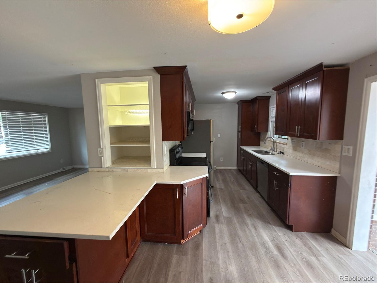 MLS Image #14 for 562 w easter avenue,littleton, Colorado