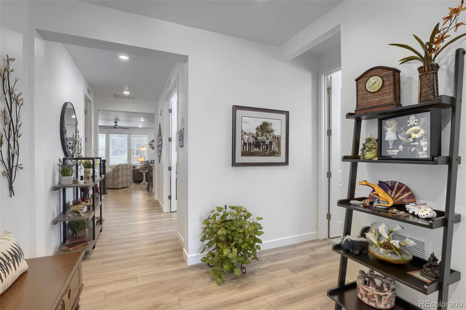 MLS Image #4 for 8537 s quemoy street,aurora, Colorado