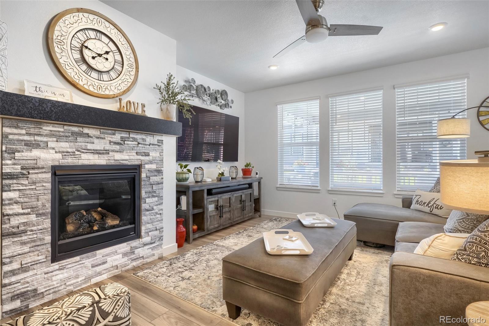 MLS Image #5 for 8537 s quemoy street,aurora, Colorado