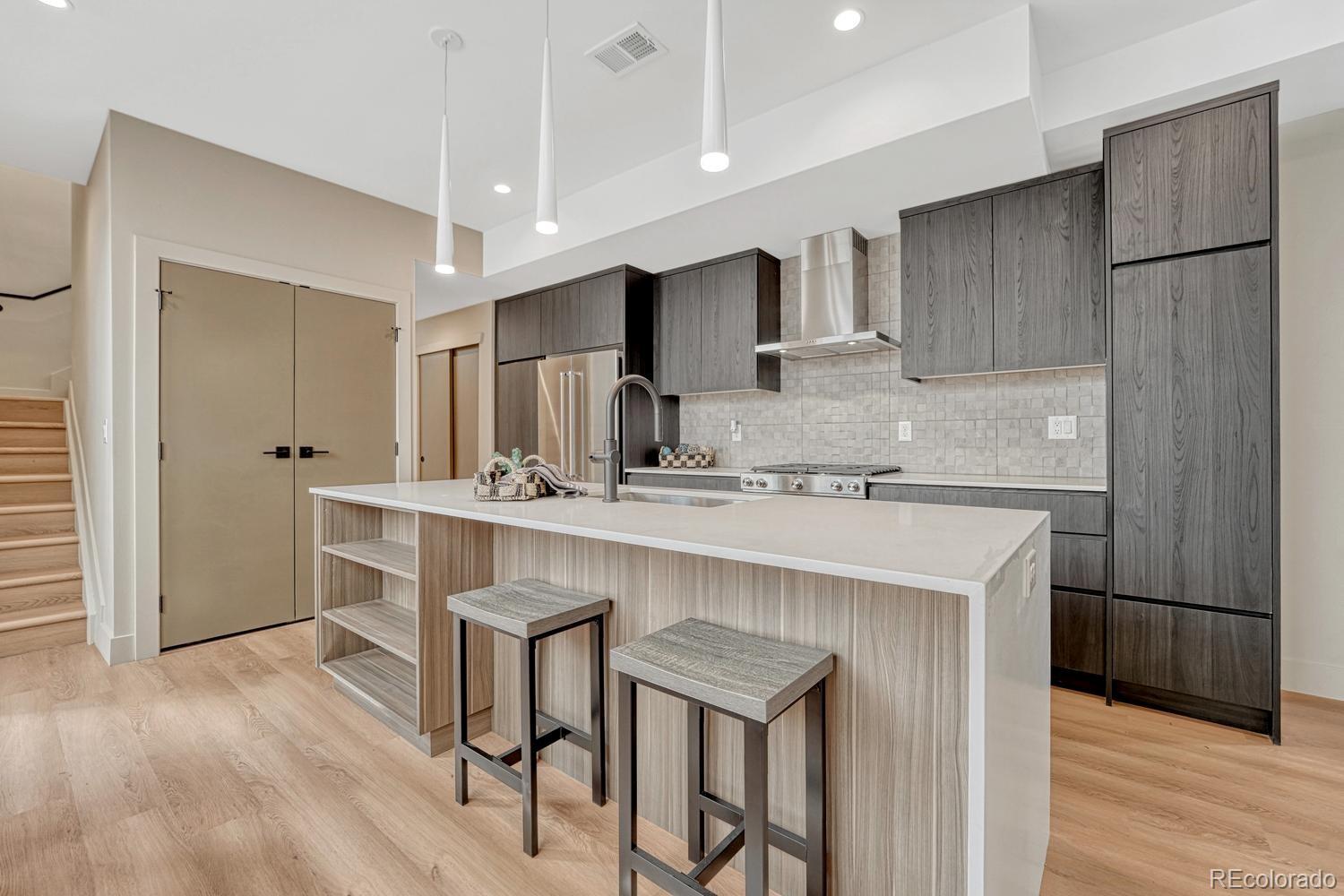 MLS Image #17 for 2323 s high street,denver, Colorado