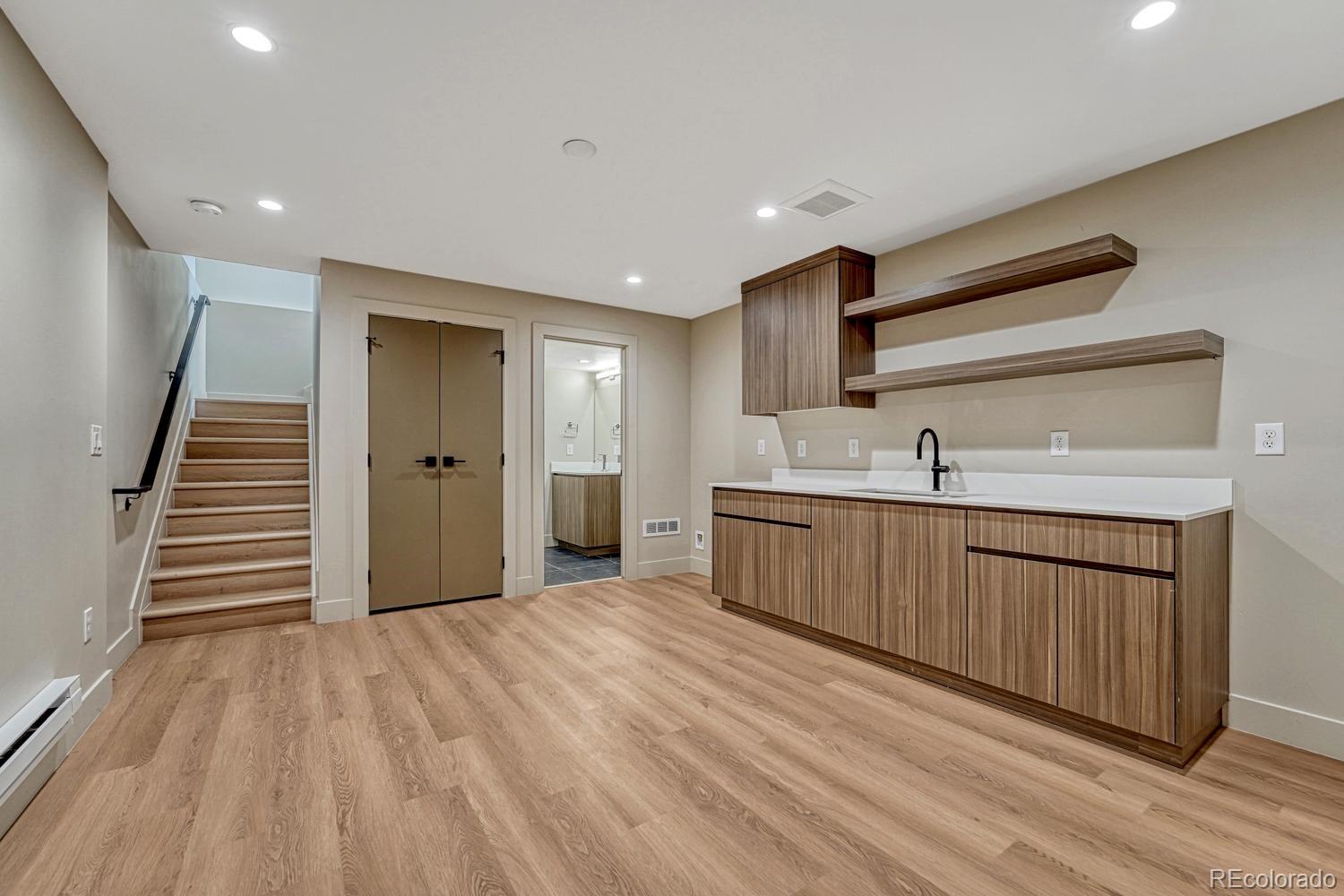MLS Image #20 for 2323 s high street,denver, Colorado