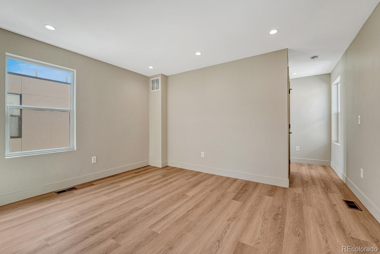 MLS Image #39 for 2323 s high street,denver, Colorado
