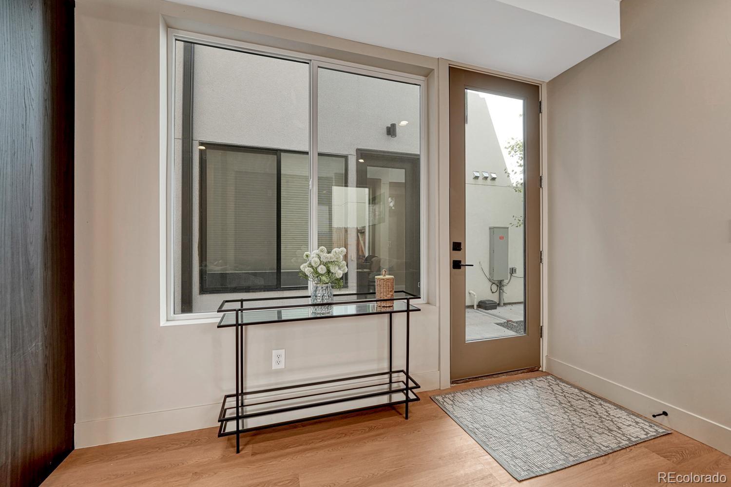 MLS Image #4 for 2323 s high street,denver, Colorado