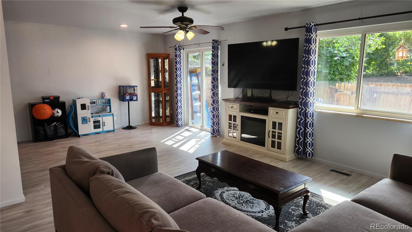 MLS Image #6 for 2557 s dover street 28,lakewood, Colorado